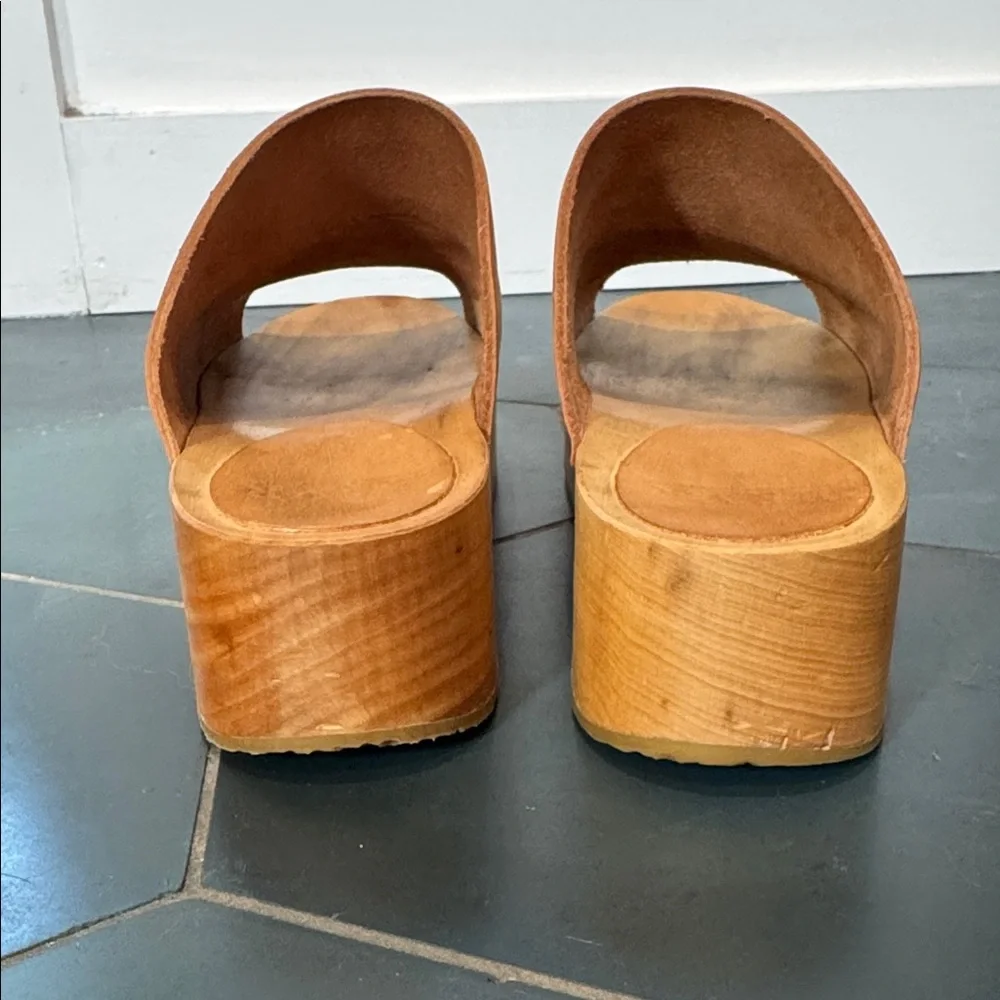 Bryr Clay Leather “Norma” Clog - Picture 5 of 6